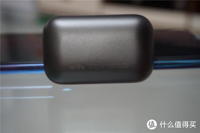 心仪iPhone AirPods Pro，结果却买了它！魔浪O7双频动铁版评测