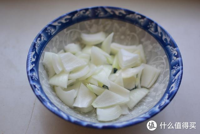 这个肉虽然有点贵，但是好处多多，加点这个菜老香了，再贵也得吃