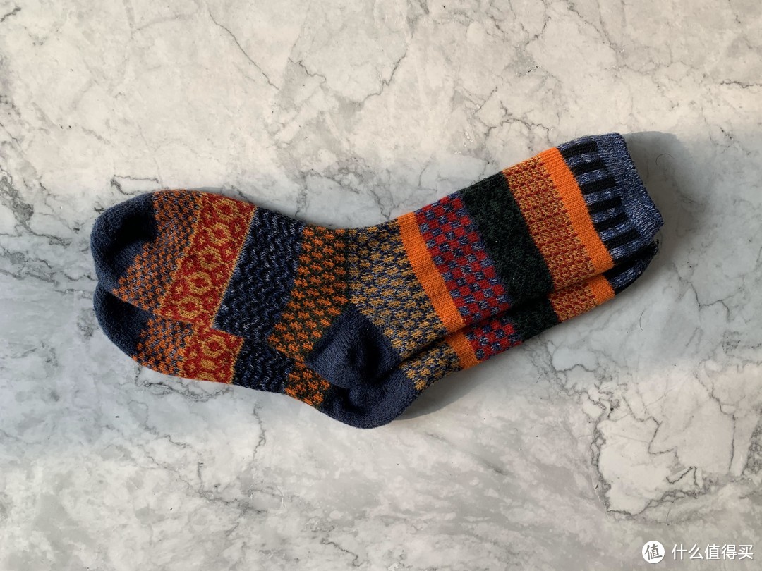 从商务到运动，冬季保暖袜子横评推荐，让你在这个冬天做个“暖男”