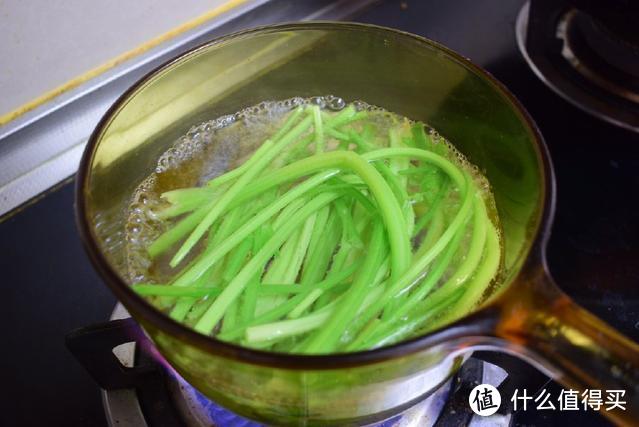 最爱这款凉拌菜，清爽有营养，好吃好做还便宜，几天不吃就馋