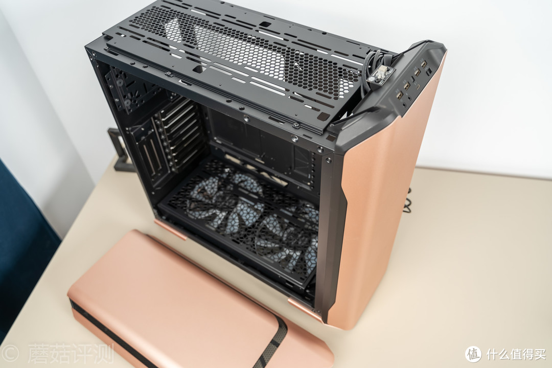 那一抹金色，让人欲罢不能、酷冷至尊(CoolerMaster)SL600M金色版 全塔机箱 评测