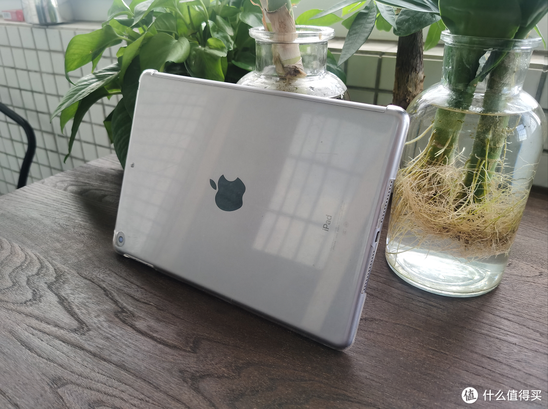 iPad 2018值不值得买？入手一年使用体验谈优劣点