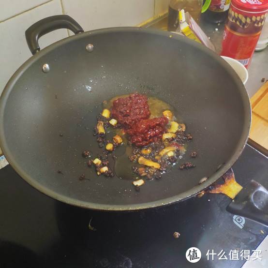 牛肉两吃：牛肉馅饼配水煮牛肉