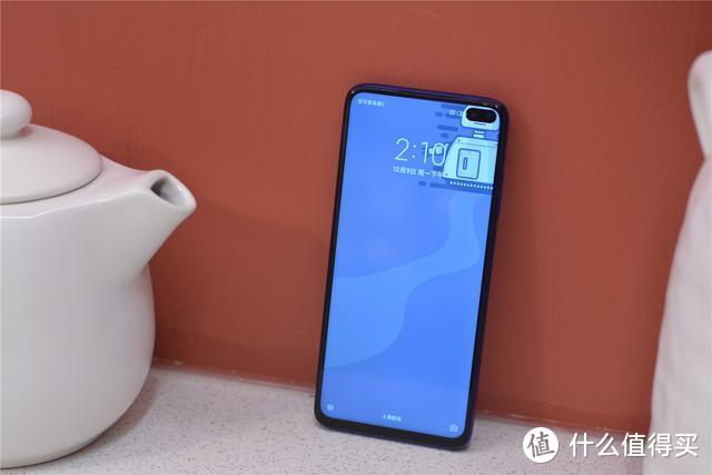 Redmi K30 4G版是次旗舰终结者 5G版则是5G手机的普及先锋