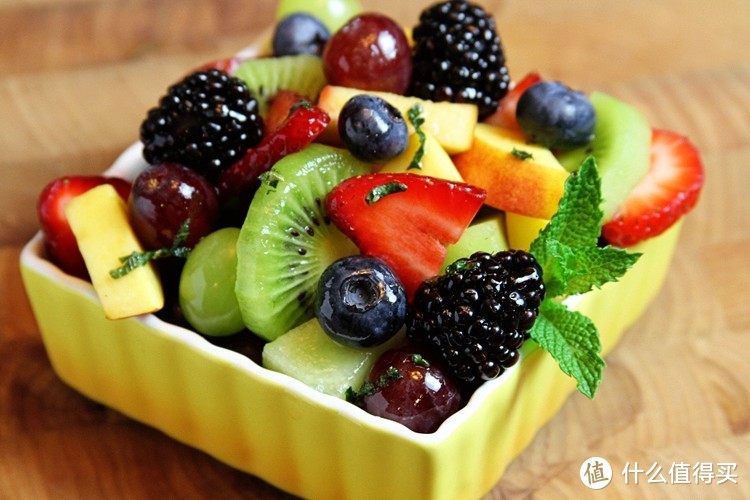水果好吃 可榨成汁还健康吗？
