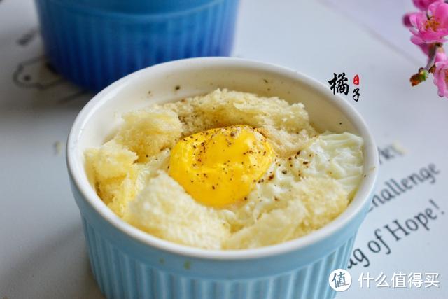 早餐别再吃水煮蛋了，教你一个鸡蛋新吃法，只需两分钟，又香又软