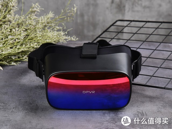 大朋VR P1 Pro 4K正面