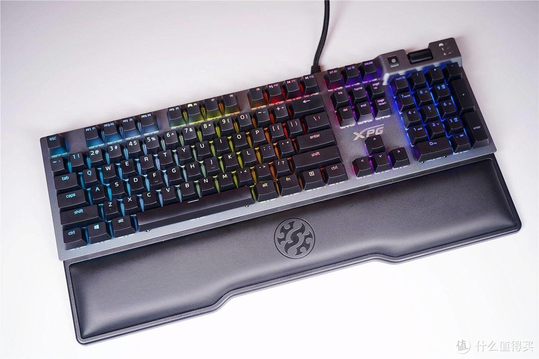 为游戏而生，为电竞而生--XPG SUMMONER召唤者 RGB 游戏键盘分享！