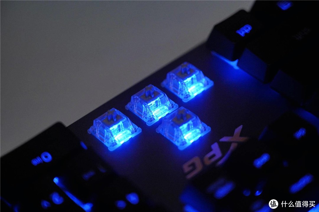 为游戏而生，为电竞而生--XPG SUMMONER召唤者 RGB 游戏键盘分享！