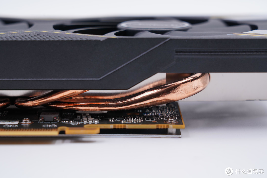 入门显卡怎么选 千元RX 5500 XT实测9款游戏 AMD新品能干倒NV吗？