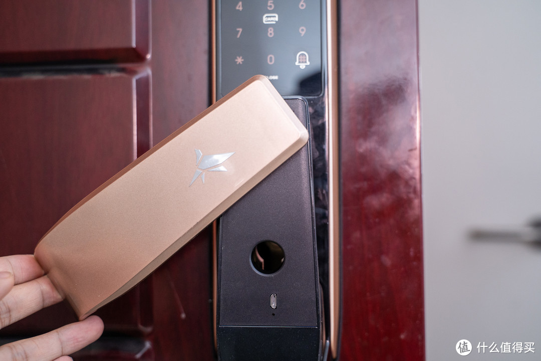 苹果HomeKit 安全认证：小燕科技全自动智能门锁 开箱体验 对比 Aqara N100