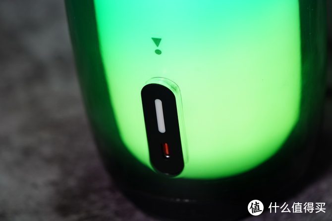 JBL PULSE4音乐脉动四代便携式蓝牙音箱：随时挑动那颗想要脉动的心