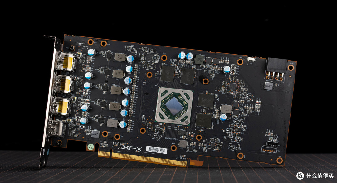 1080p游戏神器降临 amd radeon rx 5500 xt显卡评测