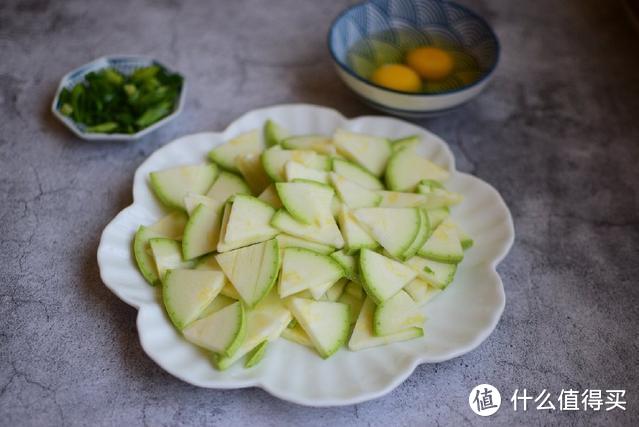 大鱼大肉比不过这道菜，2块钱一盘，清淡营养，两天不吃就馋它