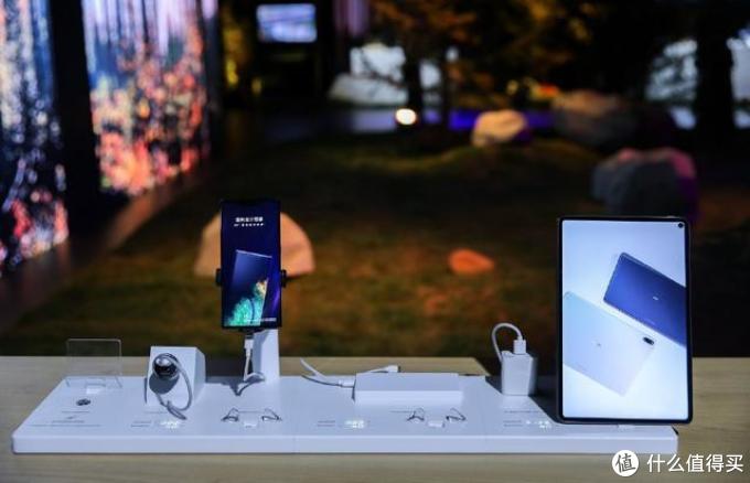 华为Mate30系列亮相沃尔沃S60上市发布会，AR体验成亮点