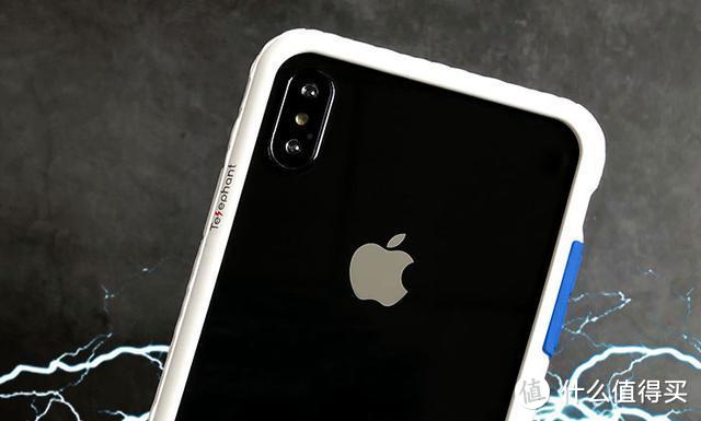 虽然iPhone8plus已降至新低价，但换了手机壳，视觉更高端