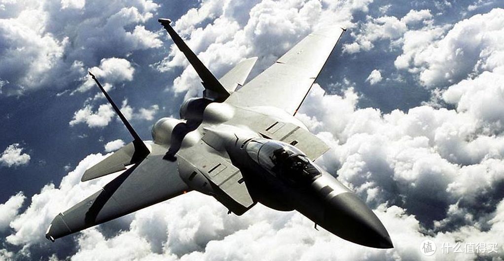 在中国空军歼六一大把，歼七高精尖的时代，F15是遥不可及的目标