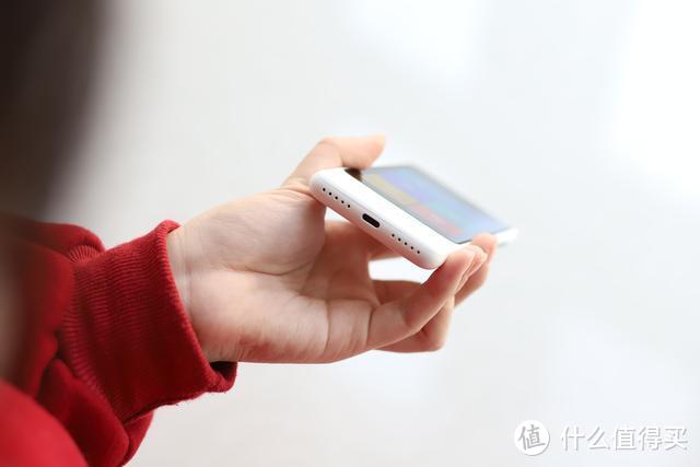 小型智能触屏手机：小米米家翻译机对抗多国语言，售价为1299元