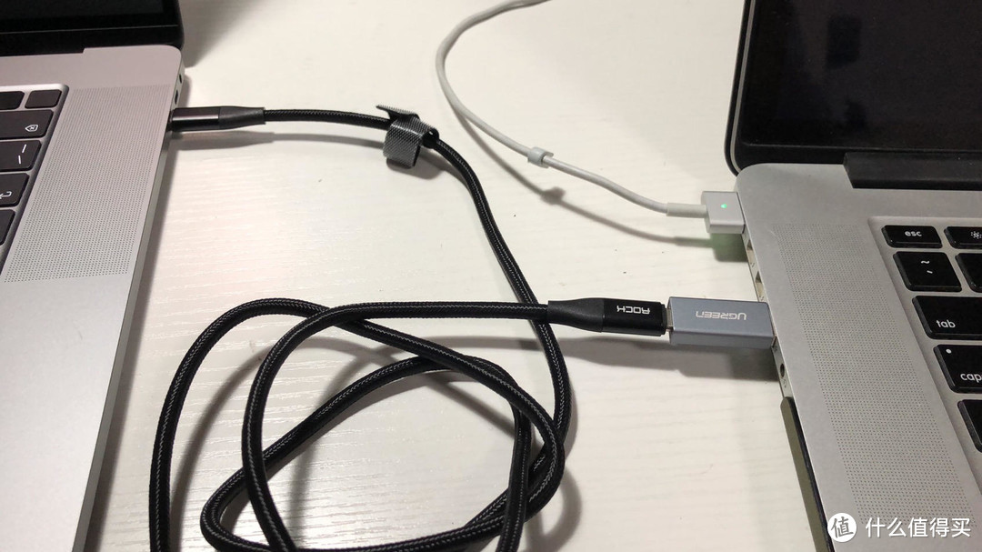 绿联USB3.0公转Type—C母数据转接头加Rock双头Type—C 5A数据线，总共花了¥75，结果根本没有用。头是白买了，好在线可以放一根在单位用。