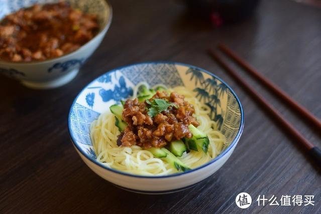 吃过全国各地种种面条，唯独这碗面能治愈没胃口，夏天都能吃三碗