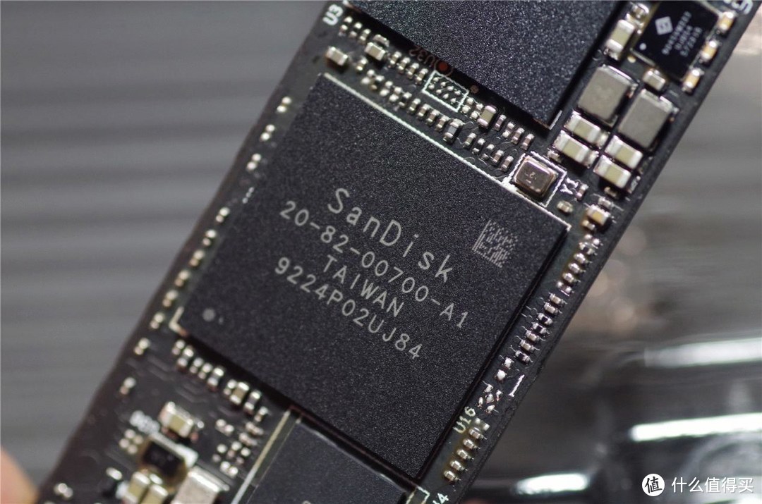雷克沙NM700大战西数SN750，高性能SSD也有翻车的时候