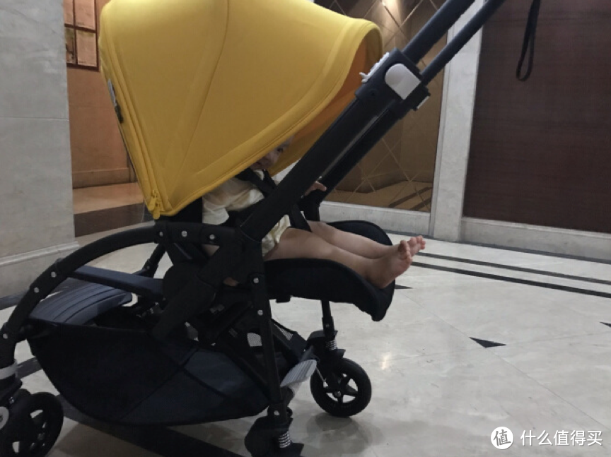 Bugaboo Bee5与Cybex Mios哪款婴儿推车更安全？