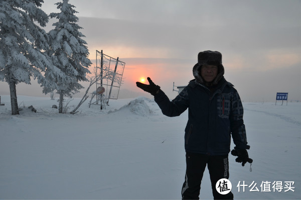 哈尔滨雪乡穿越，羊草山顶看日出