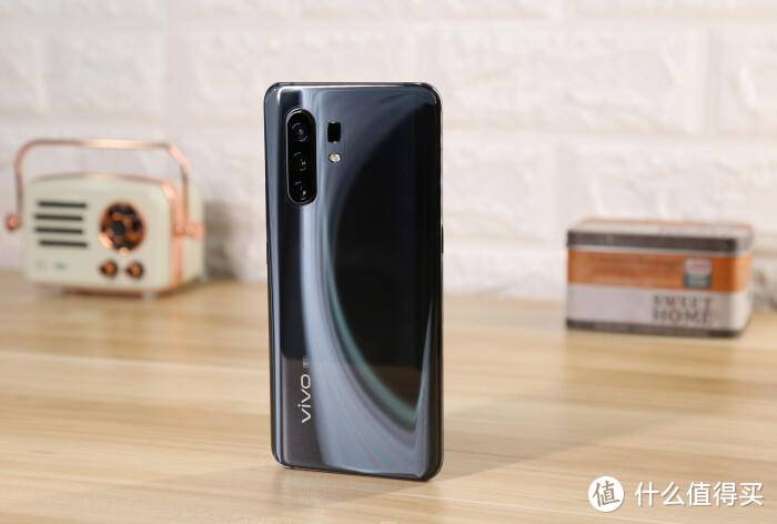 60倍潜望式超远摄不只能拍月亮：vivo X30 Pro评测