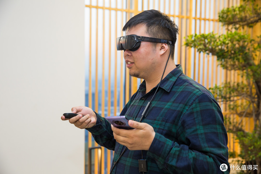 能通勤携带的VR，随时开启私人影院：HUAWEI VR Glass 《到站秀》体验