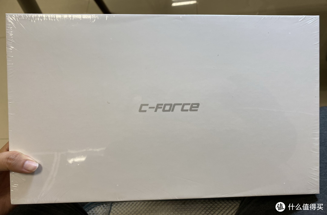 尚可一用，CFORCE 15.6寸 一线直连便携式显示器 CF011X 开箱及简单评测