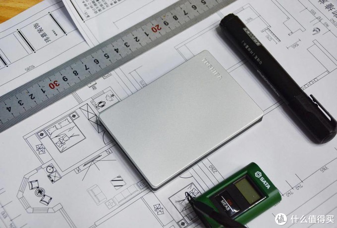 年薪超10万，东芝Canvio Slim移动硬盘成职场新人“硬核”武器