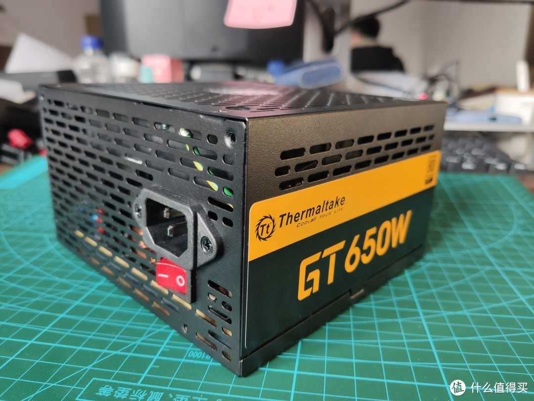 【装机分享】回归电源性能本质，告别浮夸的RGB——Tt GT650W全日系电容金牌电源开箱
