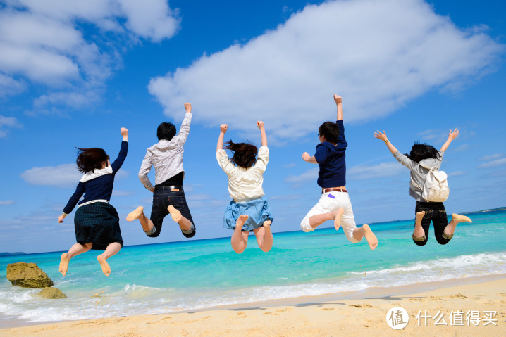 年终旅行是泡温泉还是热带海边？去哪都好，怎么放肆都行，除了记得处理飘扬的体毛……