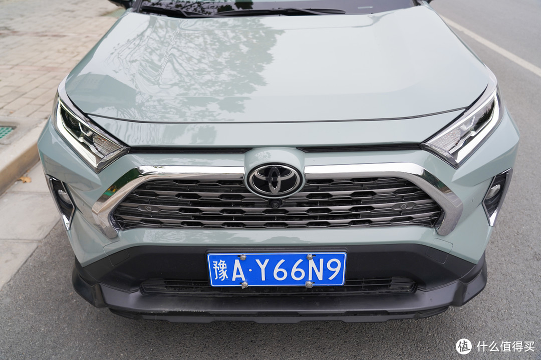 越级新生：一汽丰田全新荣放RAV4试驾体验