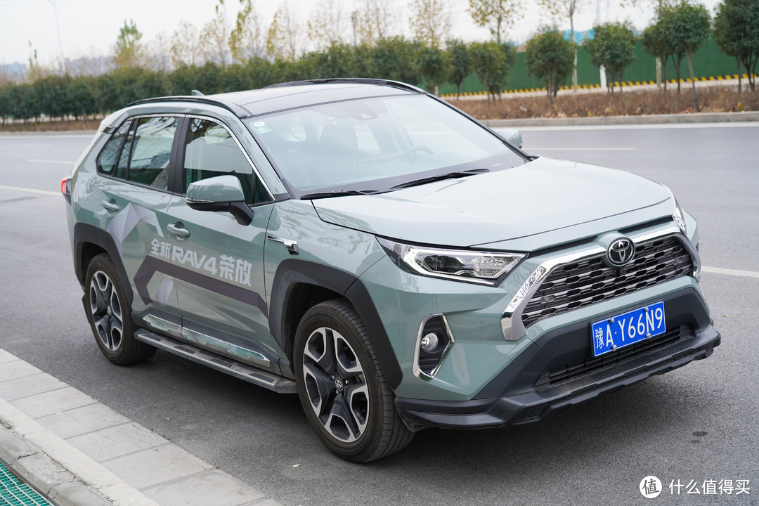 越级新生：一汽丰田全新荣放RAV4试驾体验