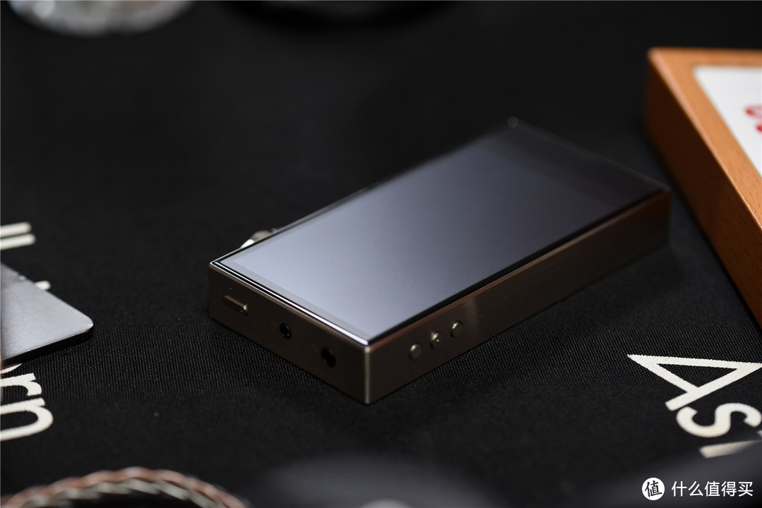 经典再现却不到万元，简评艾利和的Astell&Kern SA700发烧播放器