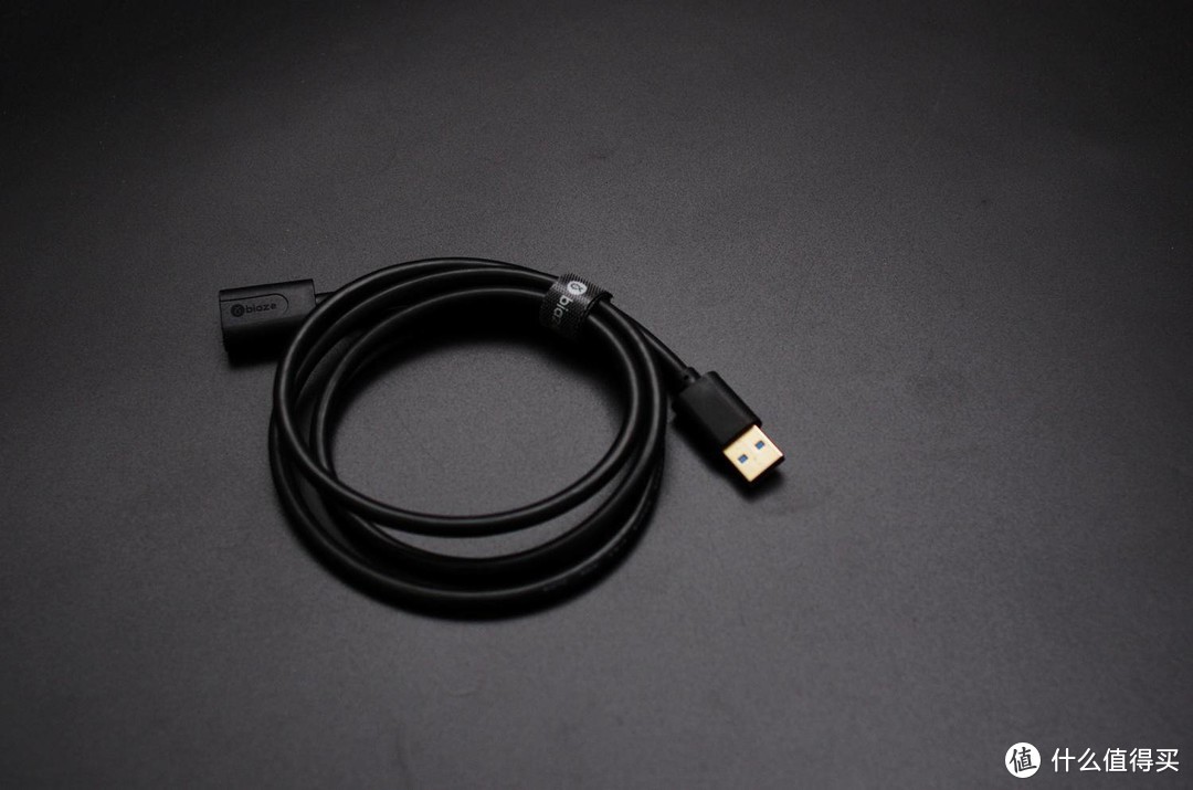 机箱USB扩展口坏了怎么办，用一根毕亚兹 USB3.0延长线替代吧 