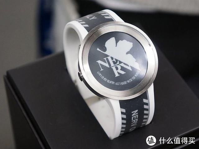 良物的态度：SONY Fes Watch U第二代和第一代小晒