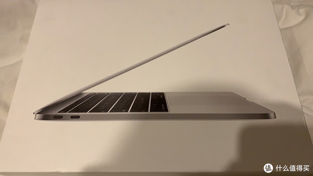 闲鱼入手MacBook Pro 2017开箱_笔记本电脑_什么值得买