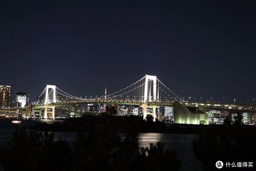 东京湾上的彩虹大桥