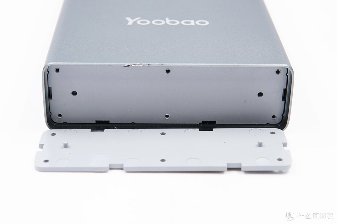 拆解报告：Yoobao羽博26800mAh 45W USB PD快充移动电源99Wh