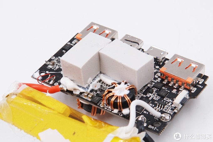 拆解报告:Baseus倍思20000mAh 45W PD快充移动电源BS-20KP204