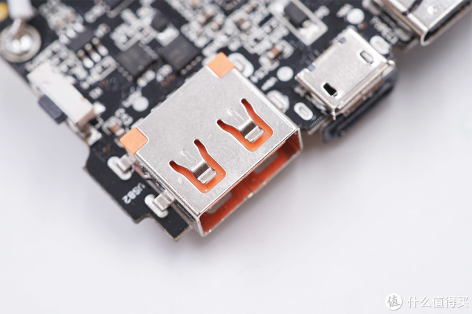 拆解报告:Baseus倍思20000mAh 45W PD快充移动电源BS-20KP204