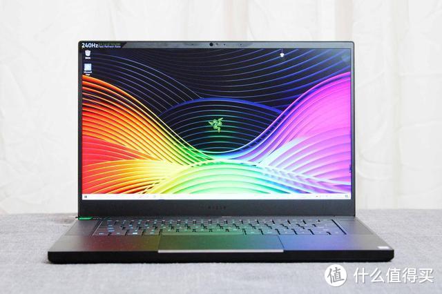 240Hz+RTX2070+9代i7，2万买它值得吗？雷蛇灵刃15精英光轴版评测