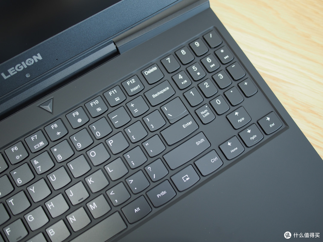 联想拯救者y7000p游戏本开箱简评