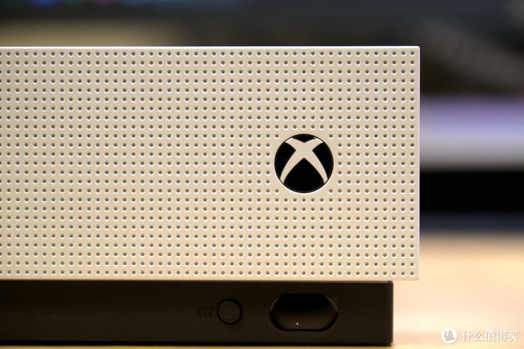 Xbox One S 拆机 更换风扇解决异响