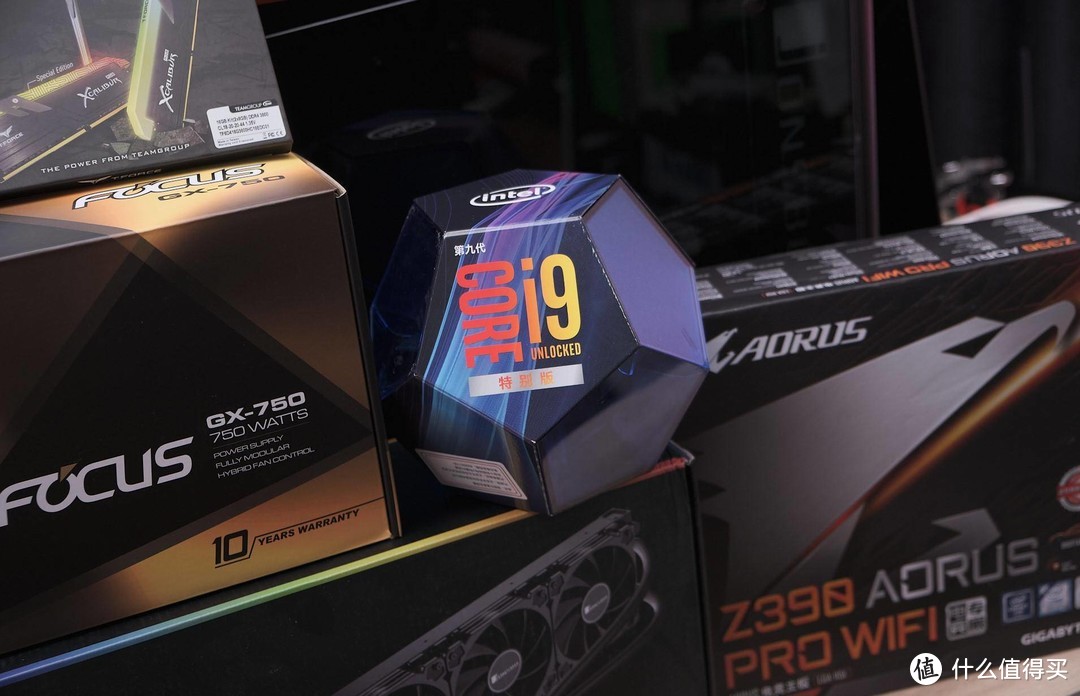 领导“低调奢华”的办公主机，i9-9900KS+Z390 AORUS PRO WIFI