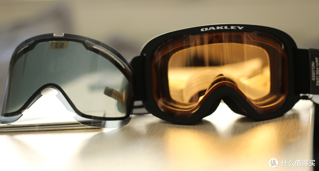 终于入手， Oakley Frame 2.0 PRO 雪地护目镜 ，开箱和使用感受！