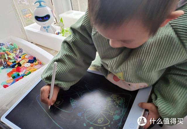小米生态链小寻科技新推出16寸大号写板，入手尝鲜，给孩子涂鸦用
