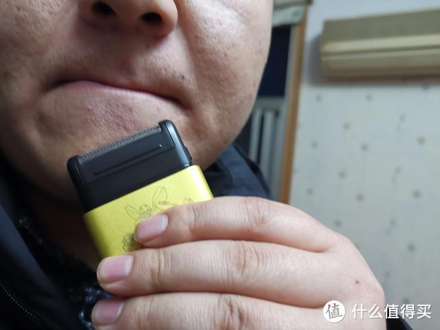 年轻直男的最爱，须眉剃须刀变形金刚定制款体验